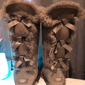 Gray Triple Bailey Bow Uggs